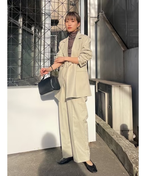 Ungrid（アングリッド）の「センタープレスルーズパンツ（その他パンツ・レディース・ベージュ/グレー/オレンジ・SMALL/MEDIUM）」の4枚目の写真