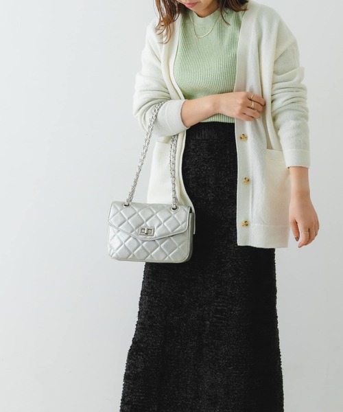 RODE SKO(ロデスコ)の「キルティングチェーンショルダーバッグ(ショルダーバッグ・レディース・オフホワイト/ブラック/シルバー/レッド・ONE)」の17枚目の写真