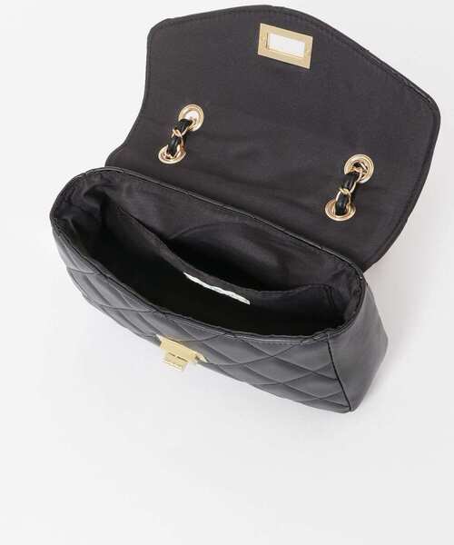 RODE SKO(ロデスコ)の「キルティングチェーンショルダーバッグ(ショルダーバッグ・レディース・オフホワイト/ブラック/シルバー/レッド・ONE)」の8枚目の写真