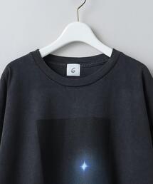 トップス 6(ROKU)MOROCCO PHOTO MOON LONG SLEEVE T 6(ロク)の「<6(ROKU)>MOROCCO PHOTO MOON LONG SLEEVE T