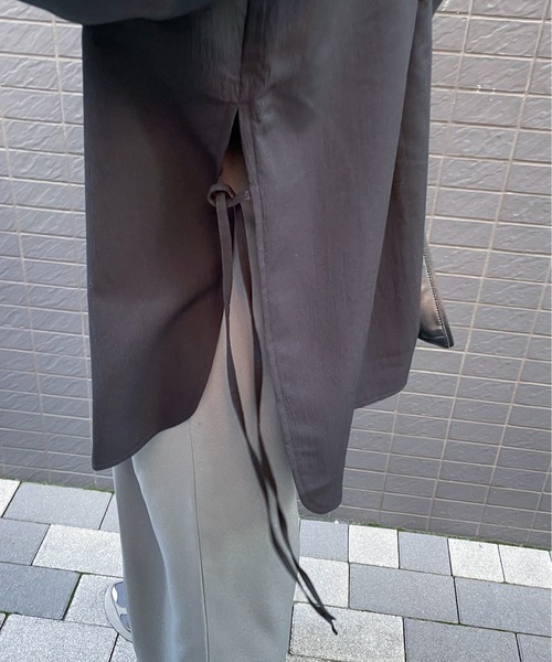 feepur(フェピュール)の「サイドリボンノーカラーシャツ(シャツ/ブラウス・レディース・アイボリー/ブラック/ブルーグレー/パープル・MEDIUM)」の22枚目の写真