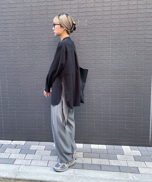 feepur(フェピュール)の「サイドリボンノーカラーシャツ(シャツ/ブラウス・レディース・アイボリー/ブラック/ブルーグレー/パープル・MEDIUM)」の16枚目の写真