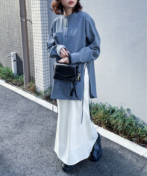 feepur(フェピュール)の「サイドリボンノーカラーシャツ(シャツ/ブラウス・レディース・アイボリー/ブラック/ブルーグレー/パープル・MEDIUM)」の11枚目の写真