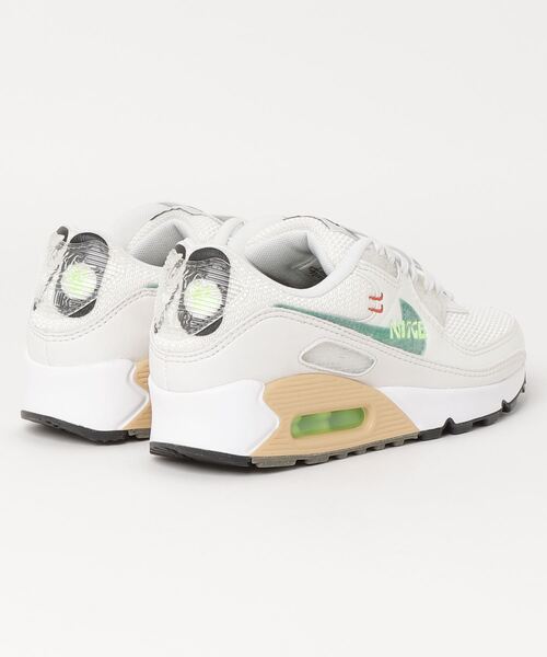 NIKE(ナイキ)の「NIKE/ナイキ ウィメンズ エアマックス90SE(スニーカー・レディース・ホワイト・24.5cm/24cm/23cm/25cm/23.5cm/22.5cm/28cm/27.5cm/26cm/25.5cm/22cm)」の2枚目の写真