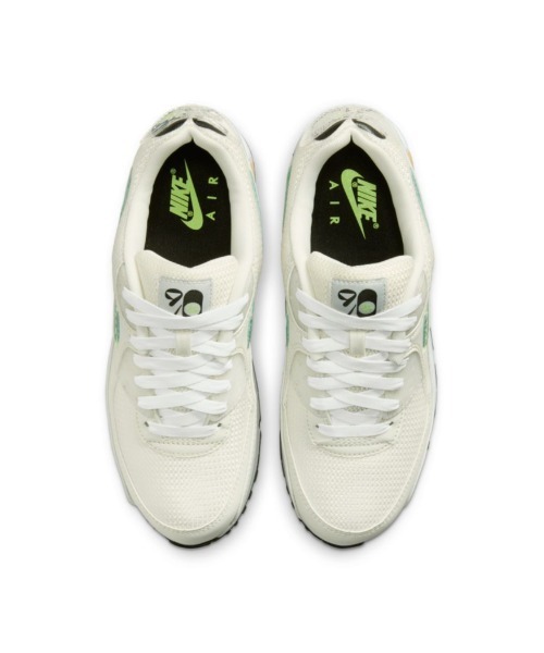 NIKE(ナイキ)の「NIKE/ナイキ ウィメンズ エアマックス90SE(スニーカー・レディース・ホワイト・24.5cm/24cm/23cm/25cm/23.5cm/22.5cm/28cm/27.5cm/26cm/25.5cm/22cm)」の4枚目の写真