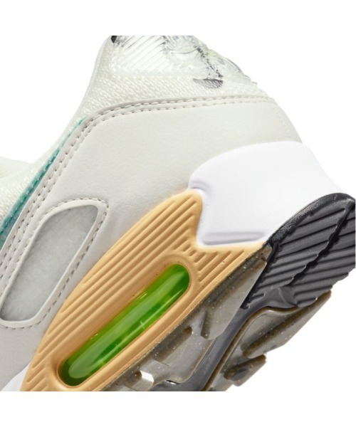 NIKE(ナイキ)の「NIKE/ナイキ ウィメンズ エアマックス90SE(スニーカー・レディース・ホワイト・24.5cm/24cm/23cm/25cm/23.5cm/22.5cm/28cm/27.5cm/26cm/25.5cm/22cm)」の6枚目の写真