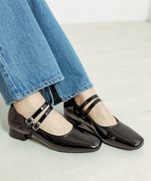 OLIVE des OLIVE（オリーブデオリーブ）の「ダブルストラップシューズ（パンプス・レディース・ホワイト/ブラック・SMALL/MEDIUM/LARGE）」の5枚目の写真