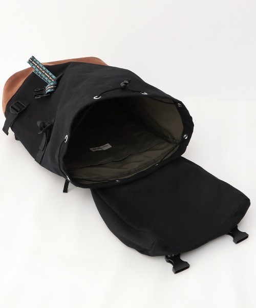 IACUCCI 黒 キャンバス リュック・バックパック IACUCCI（イアクッチ）｜バックパック/リュック一覧 - WEAR