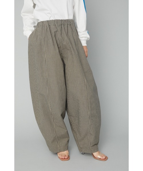 HeRIN.CYE（ヘリンドットサイ）の「Boy friend pants (ﾎﾞｰｲﾌﾚﾝﾄﾞ ﾊﾟﾝﾂ)（その他パンツ・レディース・ホワイト/カーキ/ブラウン系・FREE）」の3枚目の写真