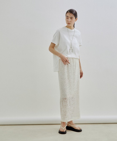 SALON adam et rope'（サロン アダム エ ロペ）の「【WEB・一部店舗限定】ドルマンスリーブTシャツ/無地・ボーダー（Tシャツ/カットソー・レディース・グリーン系その他/ブラック/ベージュ/オフホワイト・FREE）」の10枚目の写真