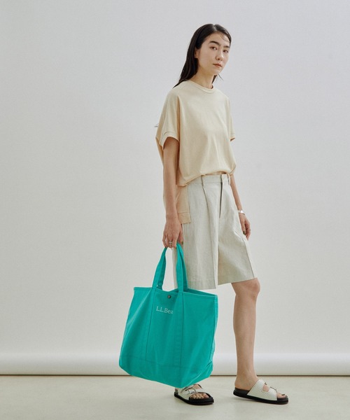 SALON adam et rope'（サロン アダム エ ロペ）の「【WEB・一部店舗限定】ドルマンスリーブTシャツ/無地・ボーダー（Tシャツ/カットソー・レディース・グリーン系その他/ブラック/ベージュ/オフホワイト・FREE）」の9枚目の写真