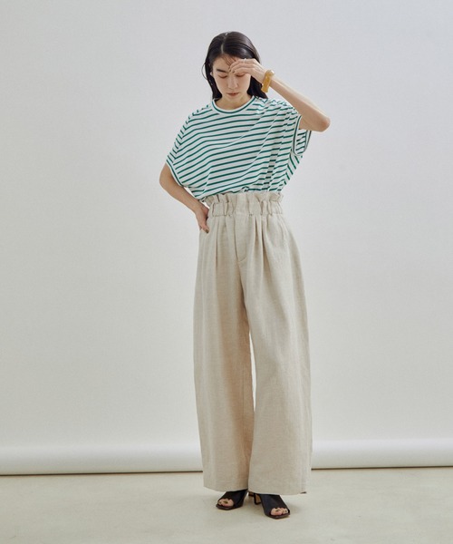 SALON adam et rope'（サロン アダム エ ロペ）の「【WEB・一部店舗限定】ドルマンスリーブTシャツ/無地・ボーダー（Tシャツ/カットソー・レディース・グリーン系その他/ブラック/ベージュ/オフホワイト・FREE）」の8枚目の写真