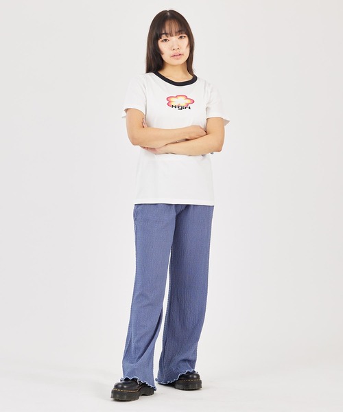 X-girl（エックスガール）の「FLOWER LOGO S/S RINGER CLASSIC TEE（Tシャツ/カットソー・レディース・ブルー/ブラック/ホワイト・S/M）」の12枚目の写真