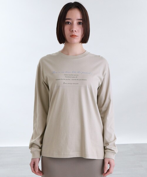 INDIVI(インディヴィ)の「【WORLD for the World】ロゴプリント ロンT(Tシャツ/カットソー・レディース・ライトベージュ/ブラック/ホワイト・05/13/38)」の5枚目の写真