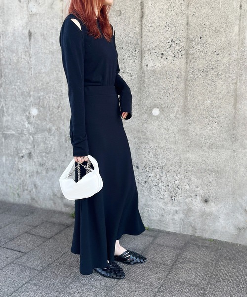ISOOK(アイスー)の「【ZOZO限定】One handle chain mini bag / ワンハンドルチェーンミニバッグ(ショルダーバッグ・レディース・ブラック/ホワイト・FREE)」の6枚目の写真