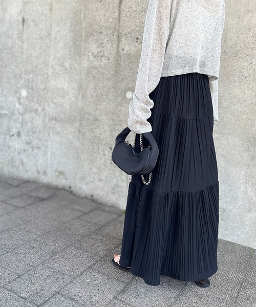 ISOOK(アイスー)の「【ZOZO限定】One handle chain mini bag / ワンハンドルチェーンミニバッグ(ショルダーバッグ・レディース・ブラック/ホワイト・FREE)」の14枚目の写真
