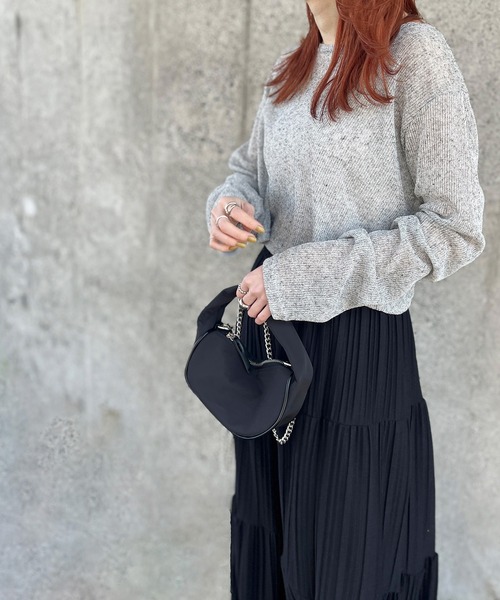 ISOOK(アイスー)の「【ZOZO限定】One handle chain mini bag / ワンハンドルチェーンミニバッグ(ショルダーバッグ・レディース・ブラック/ホワイト・FREE)」の18枚目の写真