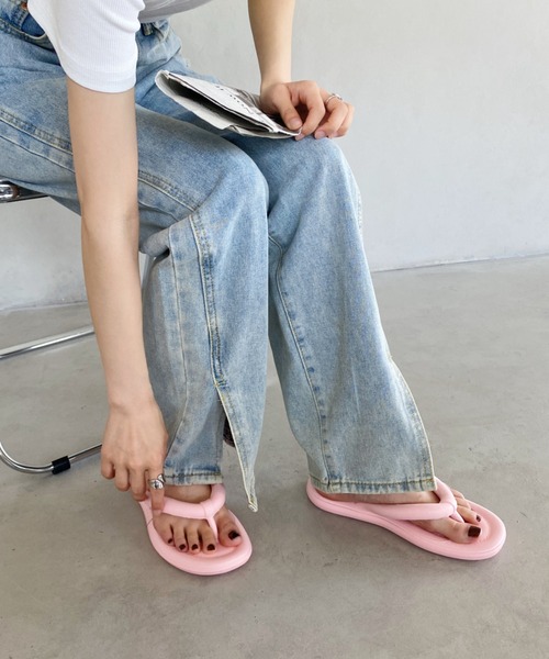 MYMOOD.(マイムード)の「EVAエアリーチューブサンダル(サンダル・レディース・グリーン/ブラック/ホワイト/ピンク・M/L)」の17枚目の写真