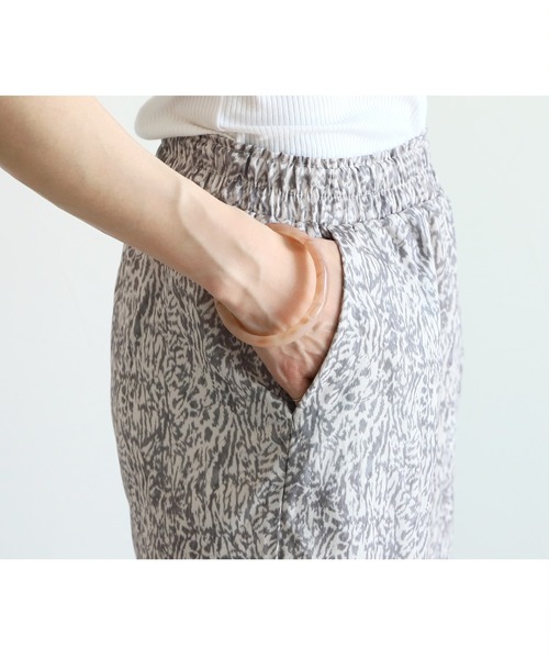 reca（レカ）の「ボタニカル柄イージーパンツ（その他パンツ・レディース・ベージュ/グレー・FREE）」の14枚目の写真