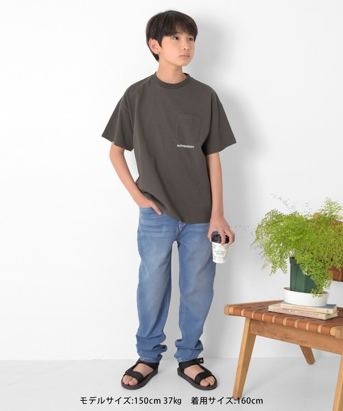 GLAZOS（グラソス）の「【接触冷感】カラーブロックロゴプリント半袖Tシャツ（Tシャツ/カットソー・キッズ・チャコールグレー/ホワイト・160cm/150cm/140cm/170cm）」の7枚目の写真