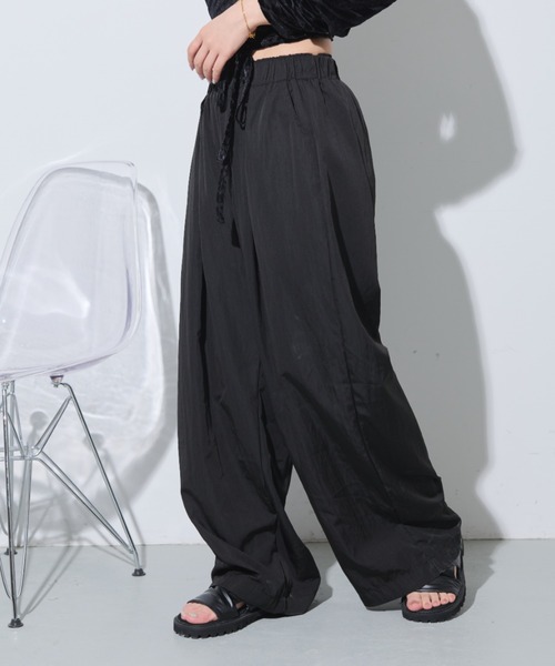 Solace（ソレイス）の「コクーンイージーパンツ（その他パンツ・レディース・ブラック/ホワイト・FREE）」の5枚目の写真