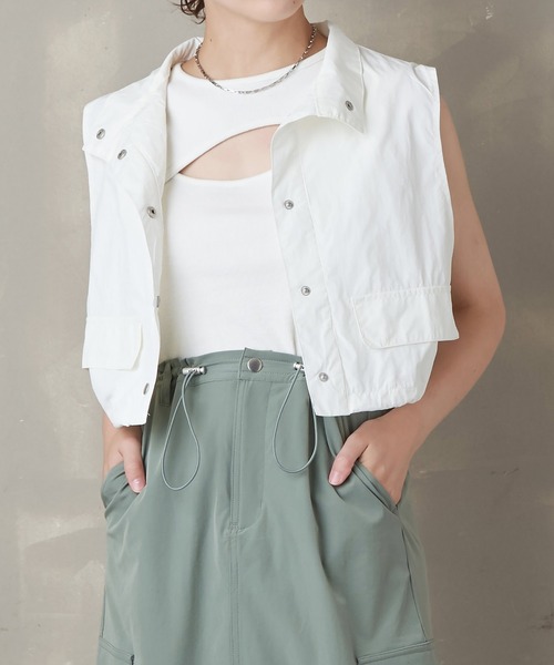 Lull（ルル）の「【Lull / ルル】ミリタリーショートベスト（ベスト・レディース・ブラック/カーキ/オフホワイト・ONESIZE）」の2枚目の写真