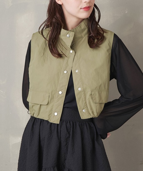 Lull（ルル）の「【Lull / ルル】ミリタリーショートベスト（ベスト・レディース・ブラック/カーキ/オフホワイト・ONESIZE）」の6枚目の写真