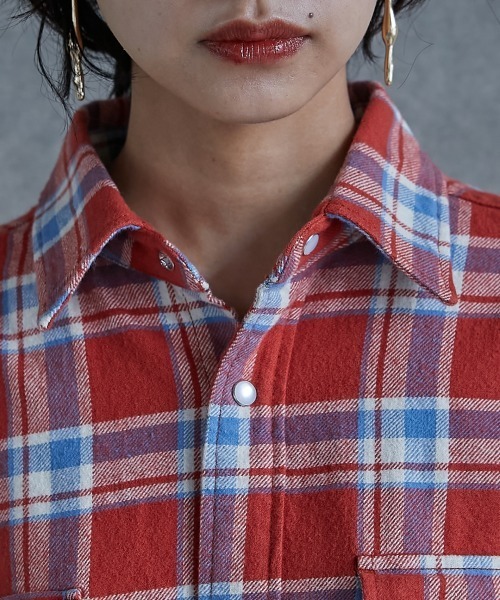 GEVS.（ジェイヴィス）の「＜大きいサイズ＞ 綿100％チェックチュニックシャツ GEVS.（シャツ/ブラウス・レディース・ブルー系/ピンク系・3L/5L/L/LL/4L）」の19枚目の写真