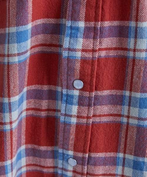 GEVS.（ジェイヴィス）の「＜大きいサイズ＞ 綿100％チェックチュニックシャツ GEVS.（シャツ/ブラウス・レディース・ブルー系/ピンク系・3L/5L/L/LL/4L）」の20枚目の写真