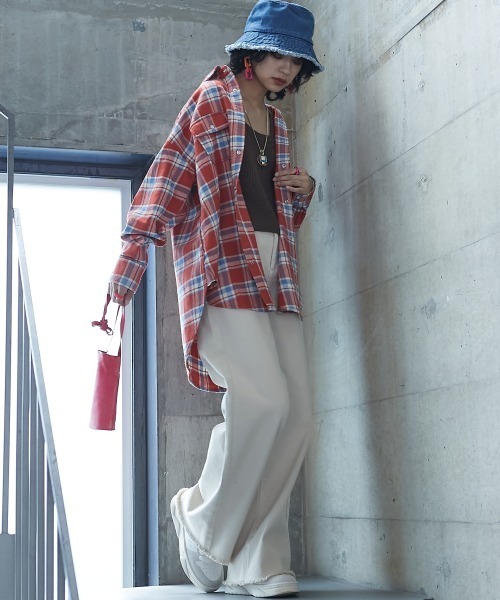 GEVS.（ジェイヴィス）の「＜大きいサイズ＞ 綿100％チェックチュニックシャツ GEVS.（シャツ/ブラウス・レディース・ブルー系/ピンク系・3L/5L/L/LL/4L）」の11枚目の写真