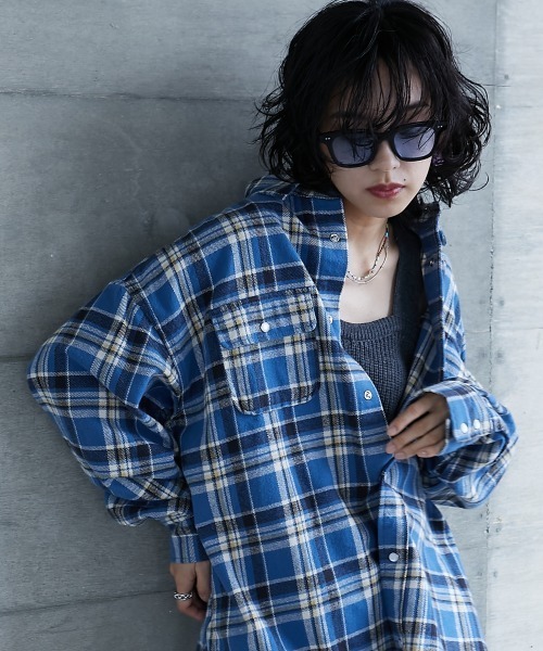 GEVS.（ジェイヴィス）の「＜大きいサイズ＞ 綿100％チェックチュニックシャツ GEVS.（シャツ/ブラウス・レディース・ブルー系/ピンク系・3L/5L/L/LL/4L）」の17枚目の写真