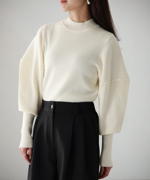 cheriella（シェリエラ）の「【cheriella】WEB限定デザインシルエットスリーブニット WEB LIMITED DESIGN SILHOUETTE SLEEVE KNIT（ニット/セーター・レディース・アイボリー/ブラック/パープル/レッド/グリーン・M）」の2枚目の写真