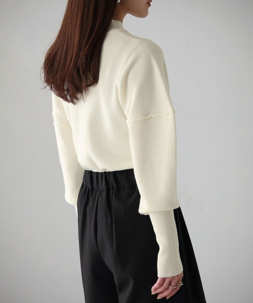 cheriella（シェリエラ）の「【cheriella】WEB限定デザインシルエットスリーブニット WEB LIMITED DESIGN SILHOUETTE SLEEVE KNIT（ニット/セーター・レディース・アイボリー/ブラック/パープル/レッド/グリーン・M）」の9枚目の写真