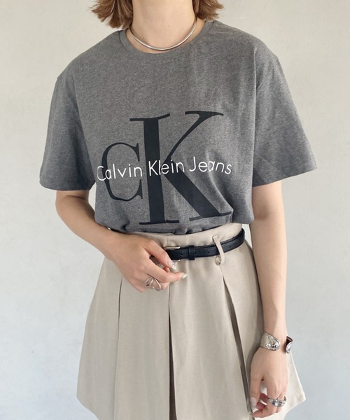 Calvin Klein(カルバン・クライン)の「【Calvin Klein / カルバンクライン】 CORE MONOLOGO JEANS TEE ロゴ 半袖 Tシャツ(Tシャツ/カットソー・レディース・ホワイト/グレー/ネイビー/ブラック・S/M/L/XL)」の17枚目の写真