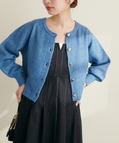 natural couture（ナチュラルクチュール）の「ハート釦クルーネックカーディガン（カーディガン/ボレロ・レディース・アイボリー/グレー/ピンク/ブラック/ブルー/ベージュ・FREE）」の19枚目の写真