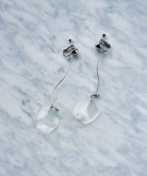 Kastane（カスタネ）の「【新色追加/fiw.】クリアフラワーイヤリング（イヤリング・レディース・ゴールド/シルバー/ブラウン・FREE）」の19枚目の写真