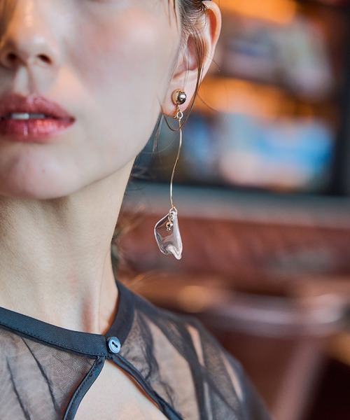 Kastane（カスタネ）の「【新色追加/fiw.】クリアフラワーイヤリング（イヤリング・レディース・ゴールド/シルバー/ブラウン・FREE）」の20枚目の写真