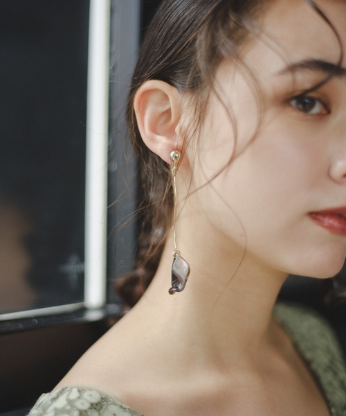 Kastane（カスタネ）の「【新色追加/fiw.】クリアフラワーイヤリング（イヤリング・レディース・ゴールド/シルバー/ブラウン・FREE）」の10枚目の写真