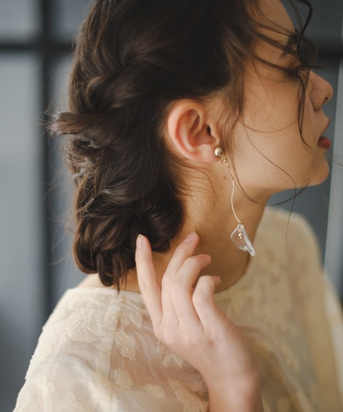 Kastane（カスタネ）の「【新色追加/fiw.】クリアフラワーイヤリング（イヤリング・レディース・ゴールド/シルバー/ブラウン・FREE）」の6枚目の写真