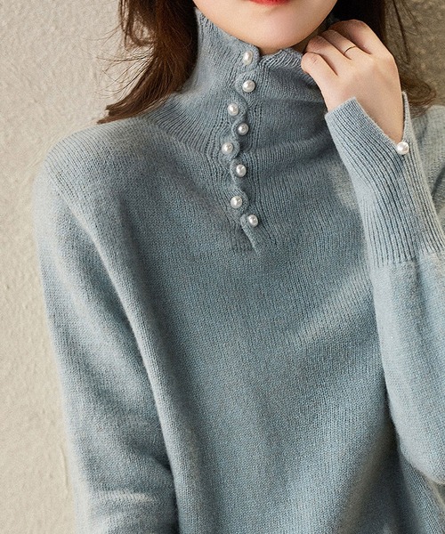 MAISON DE THERESE（メゾン ド テレーズ）の「ハイネックパールボタン　ソフトニットトップス（ニット/セーター・レディース・パープル/ライトベージュ/Mustard/ブルー・M）」の9枚目の写真