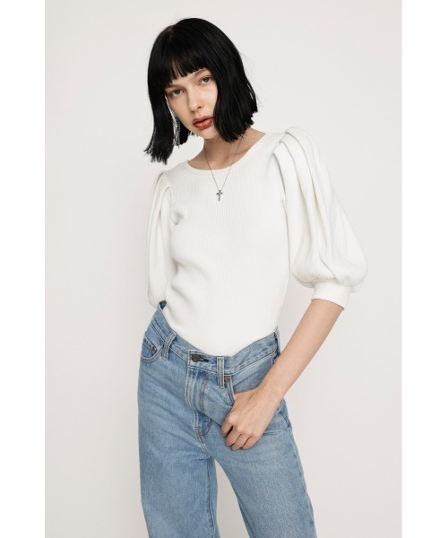SLY(スライ)の「TUCK SLEEVE CUT TOPS タック スリーブ カット トップス(Tシャツ/カットソー・レディース・ブラック/オフホワイト/グリーン・FREE)」の2枚目の写真