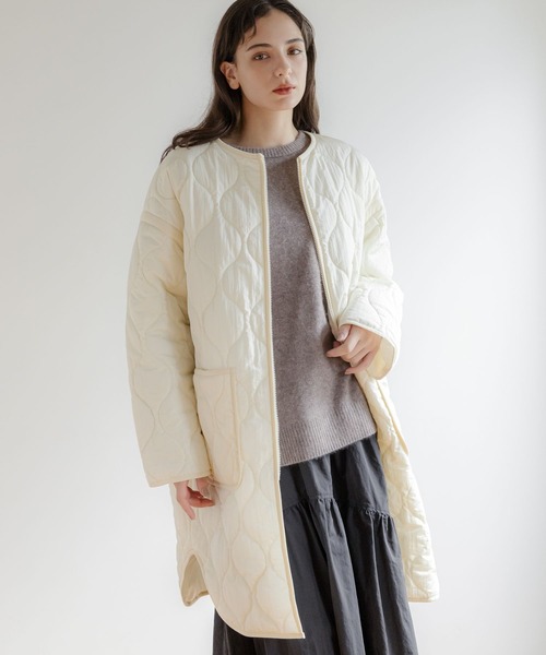 LAKOLE（ラコレ）の「ミリタリーキルトジップジャケット / 971479（ナイロンジャケット・レディース・ブラック/アイボリー/オリーブ・MEDIUM/SMALL）」の3枚目の写真