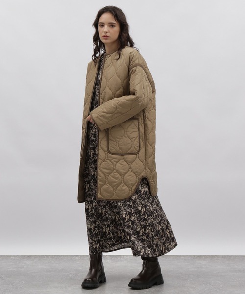 LAKOLE（ラコレ）の「ミリタリーキルトジップジャケット / 971479（ナイロンジャケット・レディース・ブラック/アイボリー/オリーブ・MEDIUM/SMALL）」の16枚目の写真