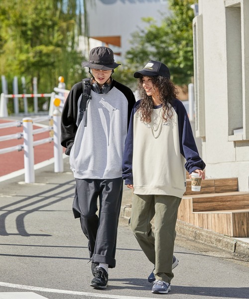 HECT（ヘクト）の「【HECT】Big Raglan Sleeve Sweatshirt / ビッグシルエットラグランスウェット（スウェット・レディース・ダークグレー/ブラウン/ネイビー/グリーン/ワイン/ブラック・XL/L/M）」の10枚目の写真