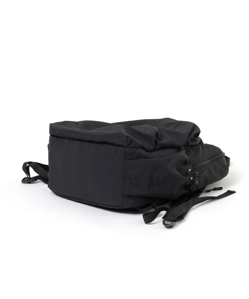 LEPSIM（レプシィム）の「ナイロンドロストリュック　987079（バックパック/リュック・レディース・ブラック/アイボリー・ONE SIZE）」の22枚目の写真