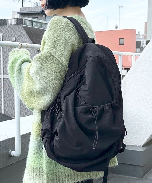 LEPSIM（レプシィム）の「ナイロンドロストリュック　987079（バックパック/リュック・レディース・ブラック/アイボリー・ONE SIZE）」の9枚目の写真