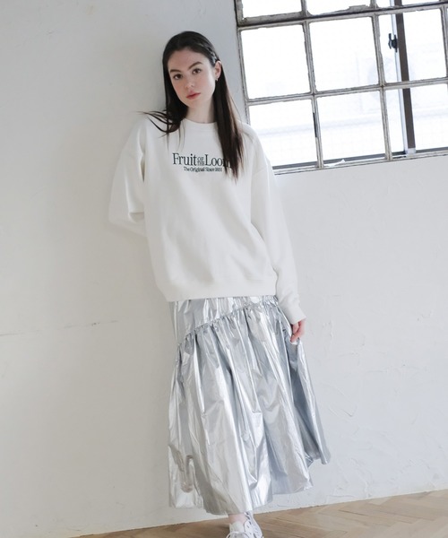 FRUIT OF THE LOOM(フルーツオブザルーム)の「EMBクルーネックスウェット / 長袖 / トレーナー / 前面 / ロゴ / 刺繍 / カジュアル / ユニセックス(スウェット・メンズ・ホワイト/グレー/ブラック・XL/L/M)」の6枚目の写真
