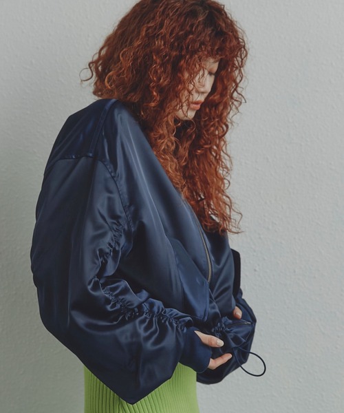 ROSE BUD（ローズバッド）の「ギャザースリーブMA-1ブルゾン（MA-1・レディース・カーキ/ネイビー・FREE）」の13枚目の写真