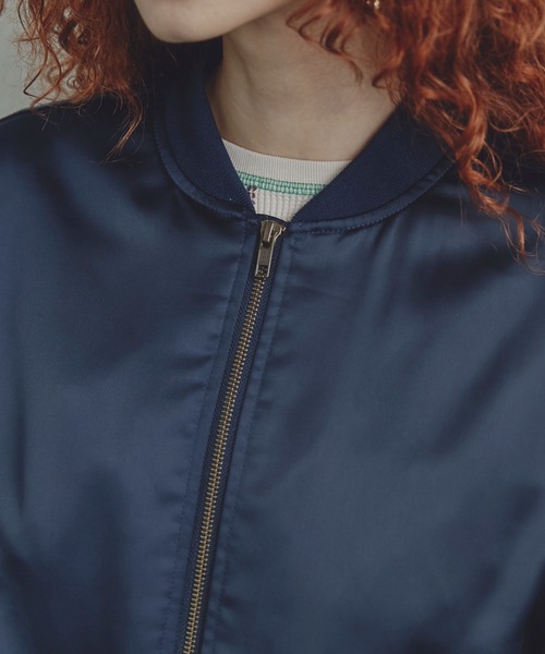 ROSE BUD（ローズバッド）の「ギャザースリーブMA-1ブルゾン（MA-1・レディース・カーキ/ネイビー・FREE）」の15枚目の写真