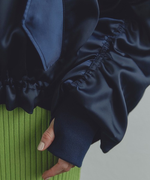 ROSE BUD（ローズバッド）の「ギャザースリーブMA-1ブルゾン（MA-1・レディース・カーキ/ネイビー・FREE）」の17枚目の写真